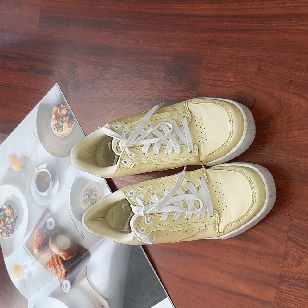 Zara Sneakers Size 8